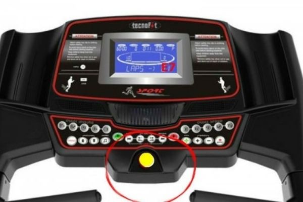 Lỗi khóa an toàn là 1 trong các nguyên nhân khiến máy báo lỗi E7